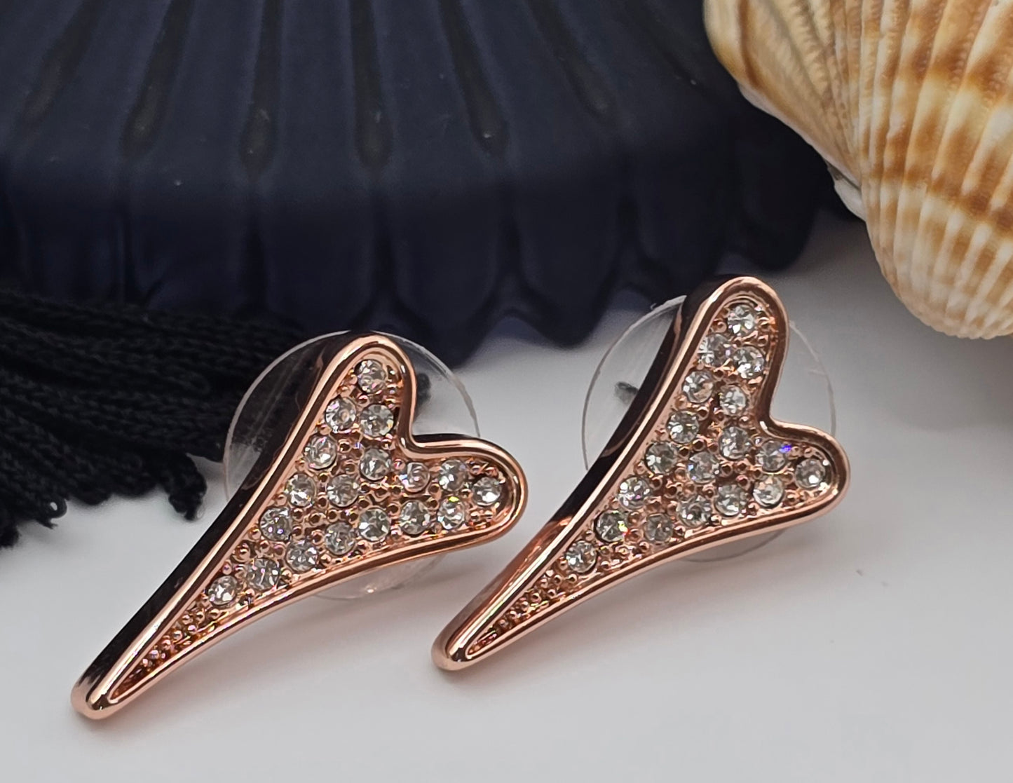 ROSE GOLD FULL DIAMANTE HEART STUDS EARRINGS*