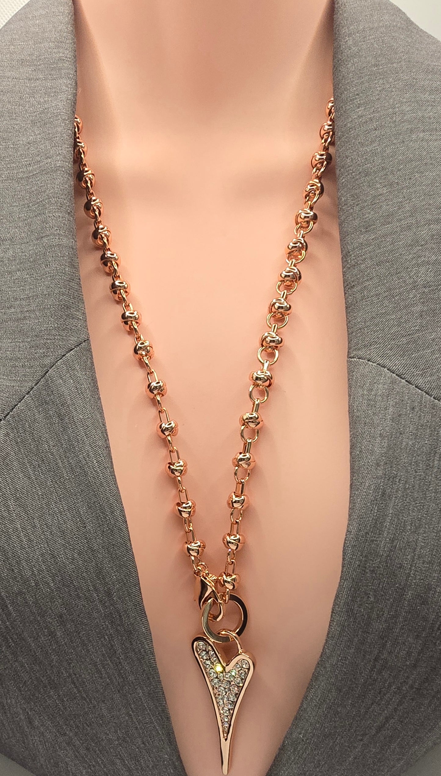 ROSE GOLD KNOT 70CM CHAIN DIAMANTE HEART NECKLACE*