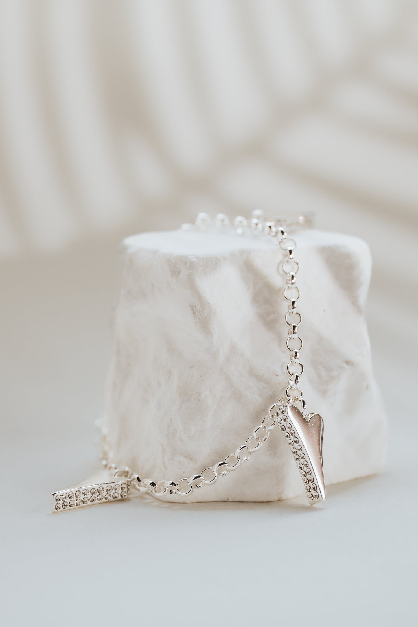 SILVER DIAMANTE HEARTS BRACELET*
