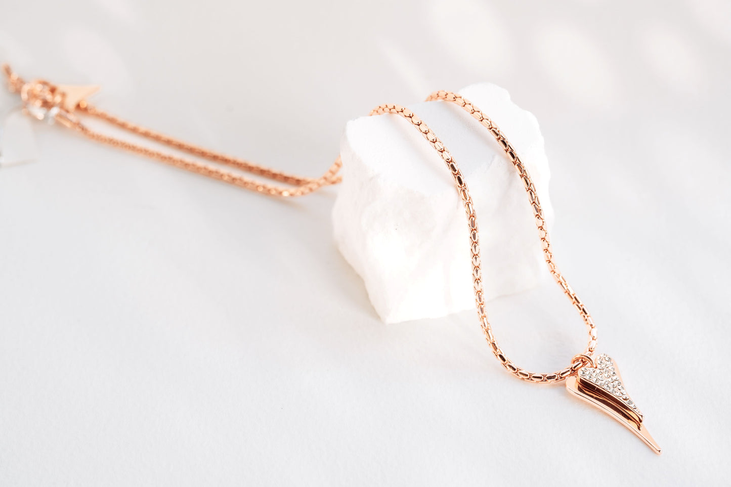 ROSE GOLD DOUBLE HEART NECKLACE*