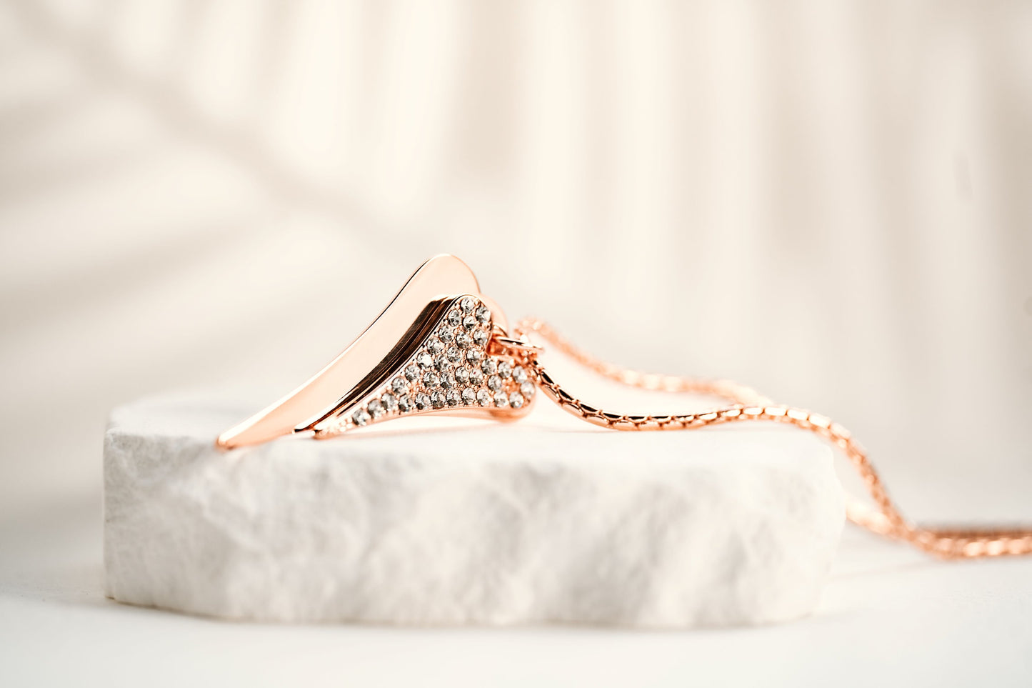 ROSE GOLD DOUBLE HEART NECKLACE*