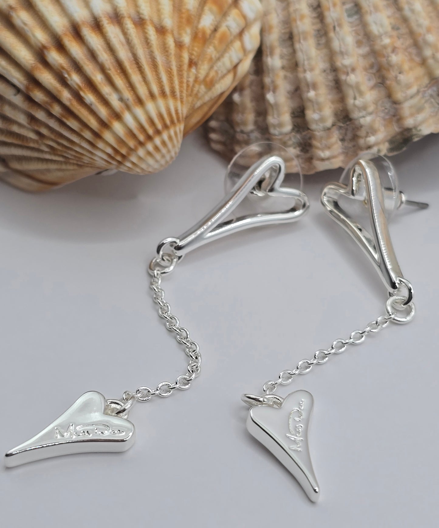 SILVER HOLLOW HEART EARRINGS*