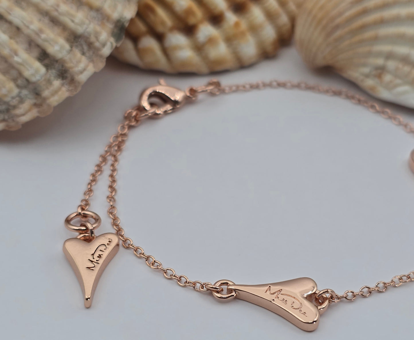 ROSE GOLD HOLLOW HEART BRACELET *