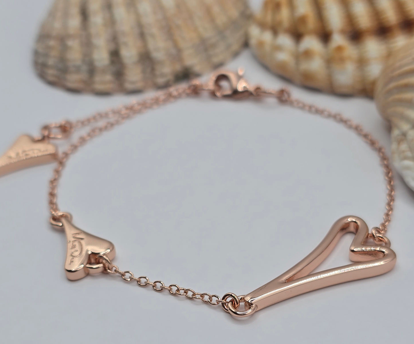 ROSE GOLD HOLLOW HEART BRACELET *