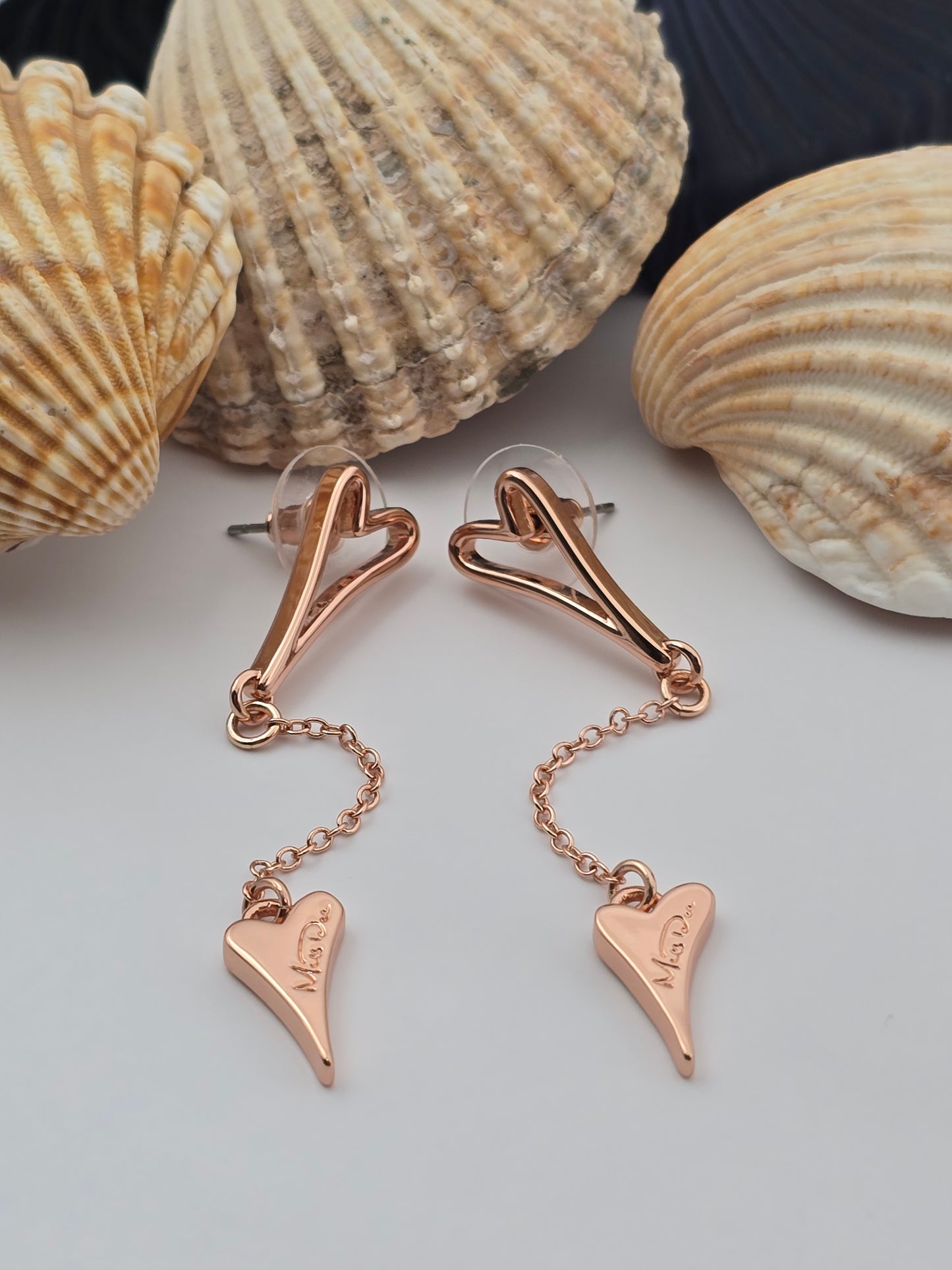 ROSE GOLD HOLLOW HEART EARRINGS*