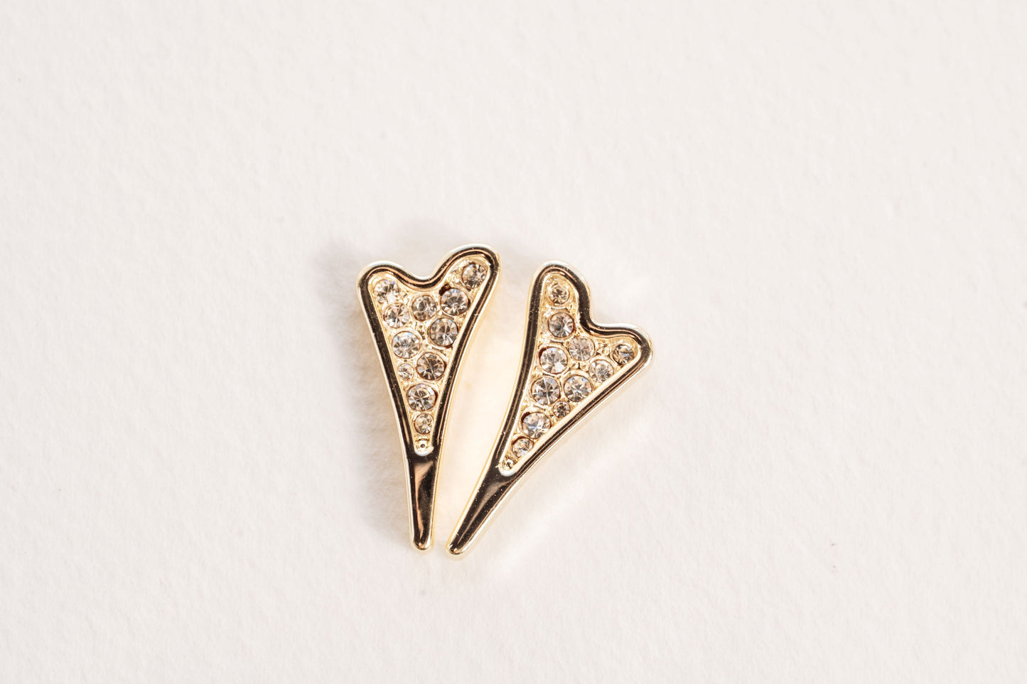 YELLOW GOLD DIAMANTE HEART EARRINGS *