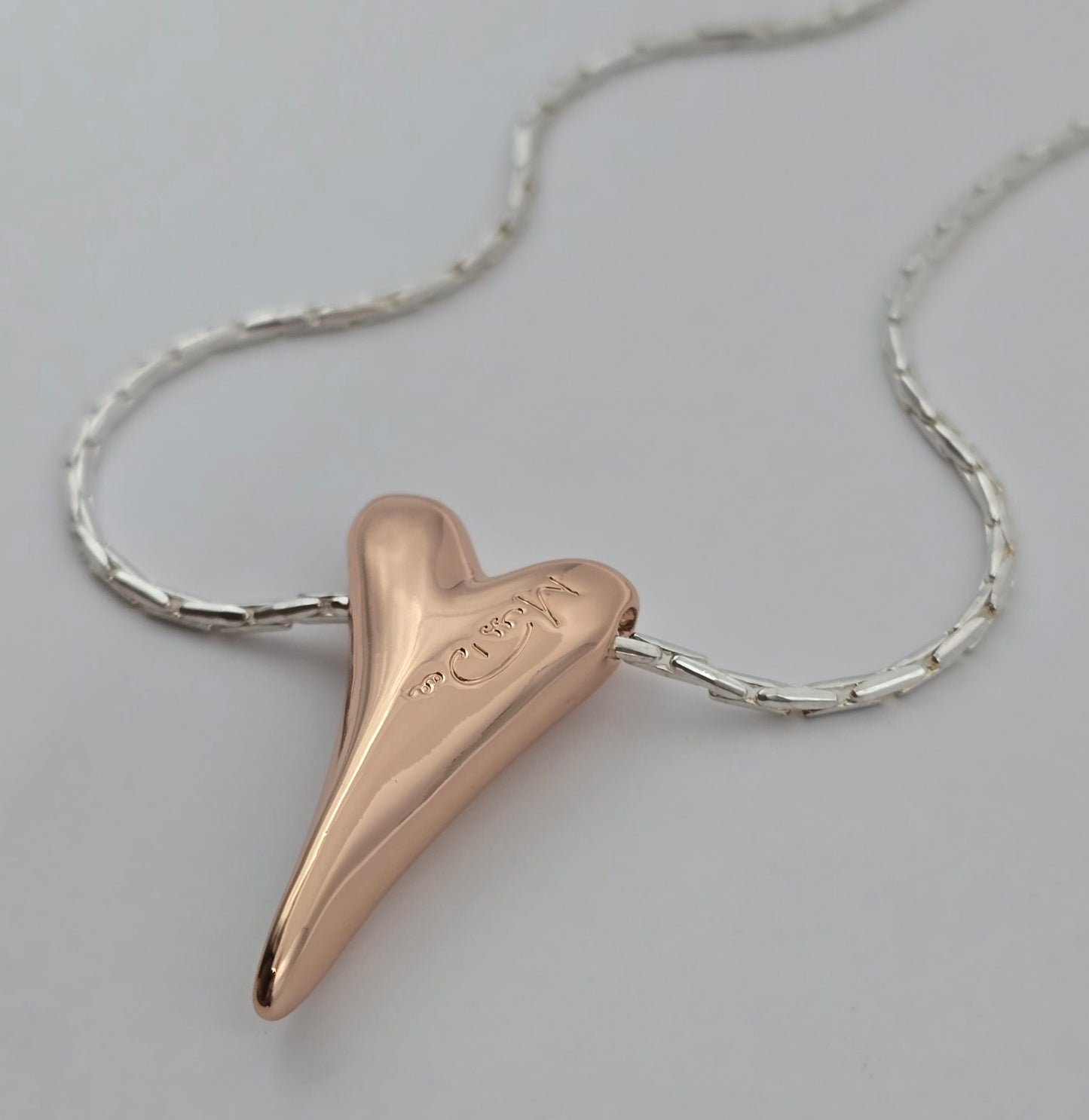 SILVER CHAIN/ROSE GOLD SOLID LOGO HEART NECKLACE*