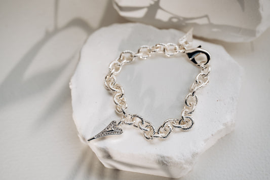 Bracelet Silver textured links chain with heart pendant