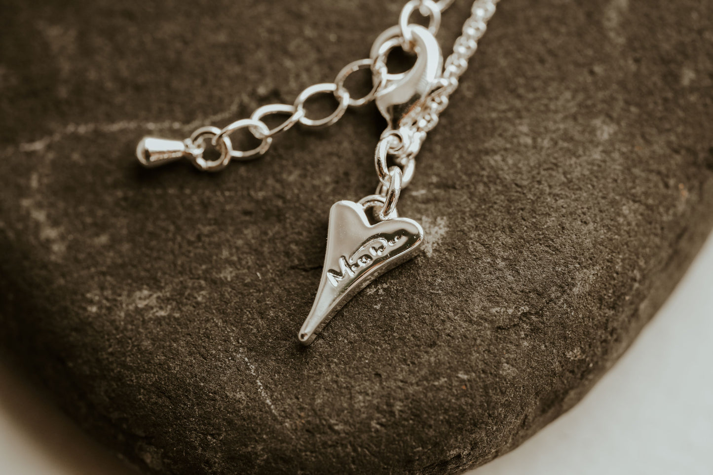 SILVER DOUBLE HEART BRACELET *