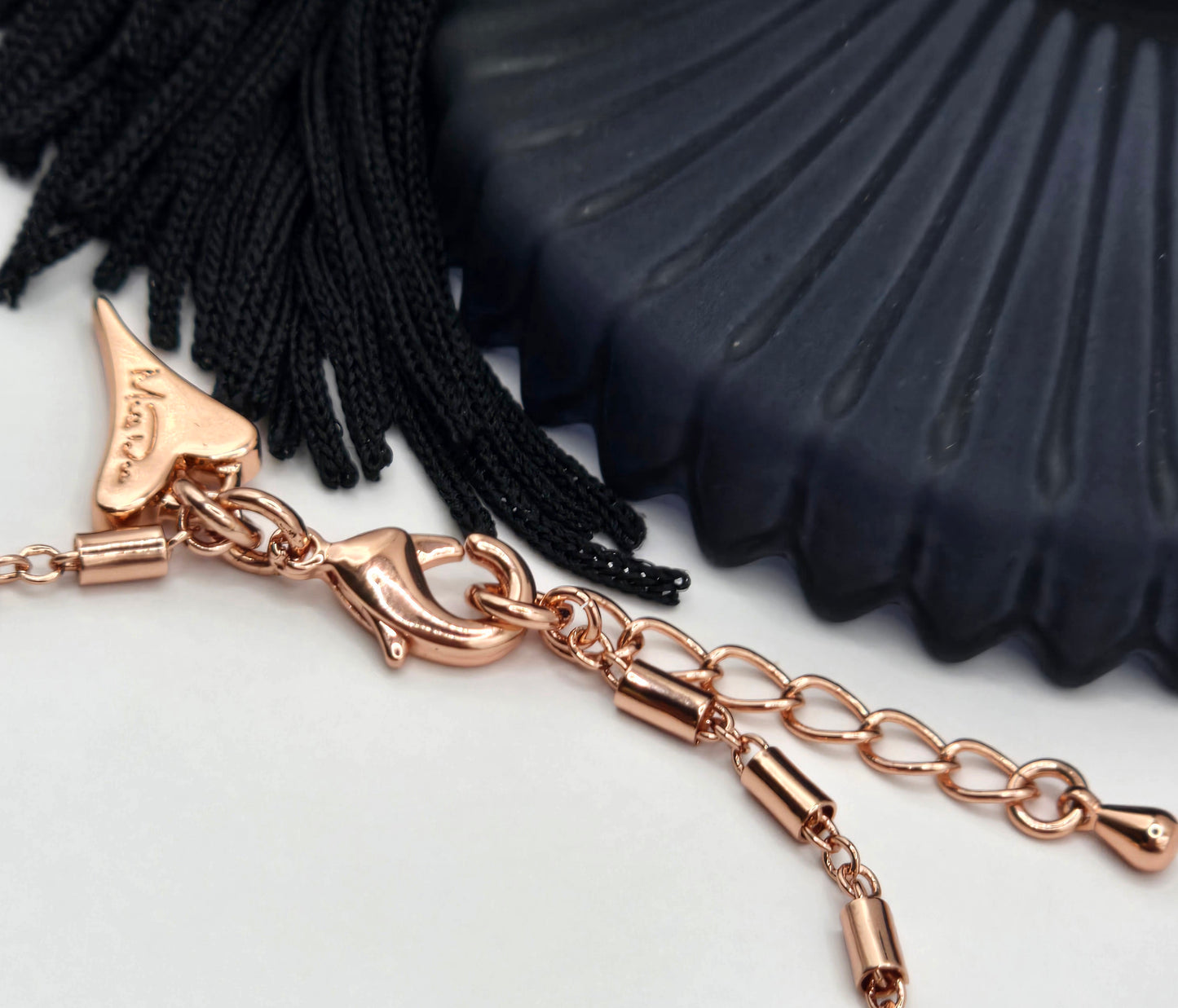 ROSE GOLD DIAMANTE HEART BRACELET *