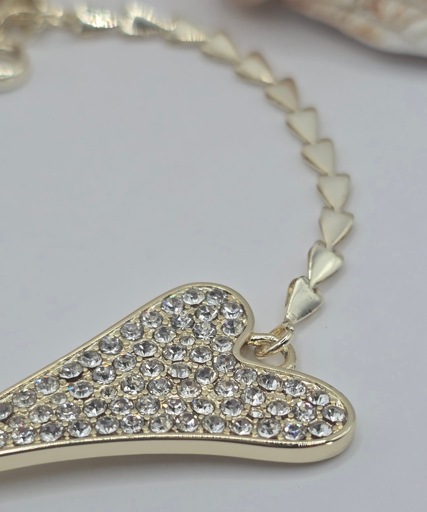 YELLOW GOLD DIAMANTE HEART BRACELET*
