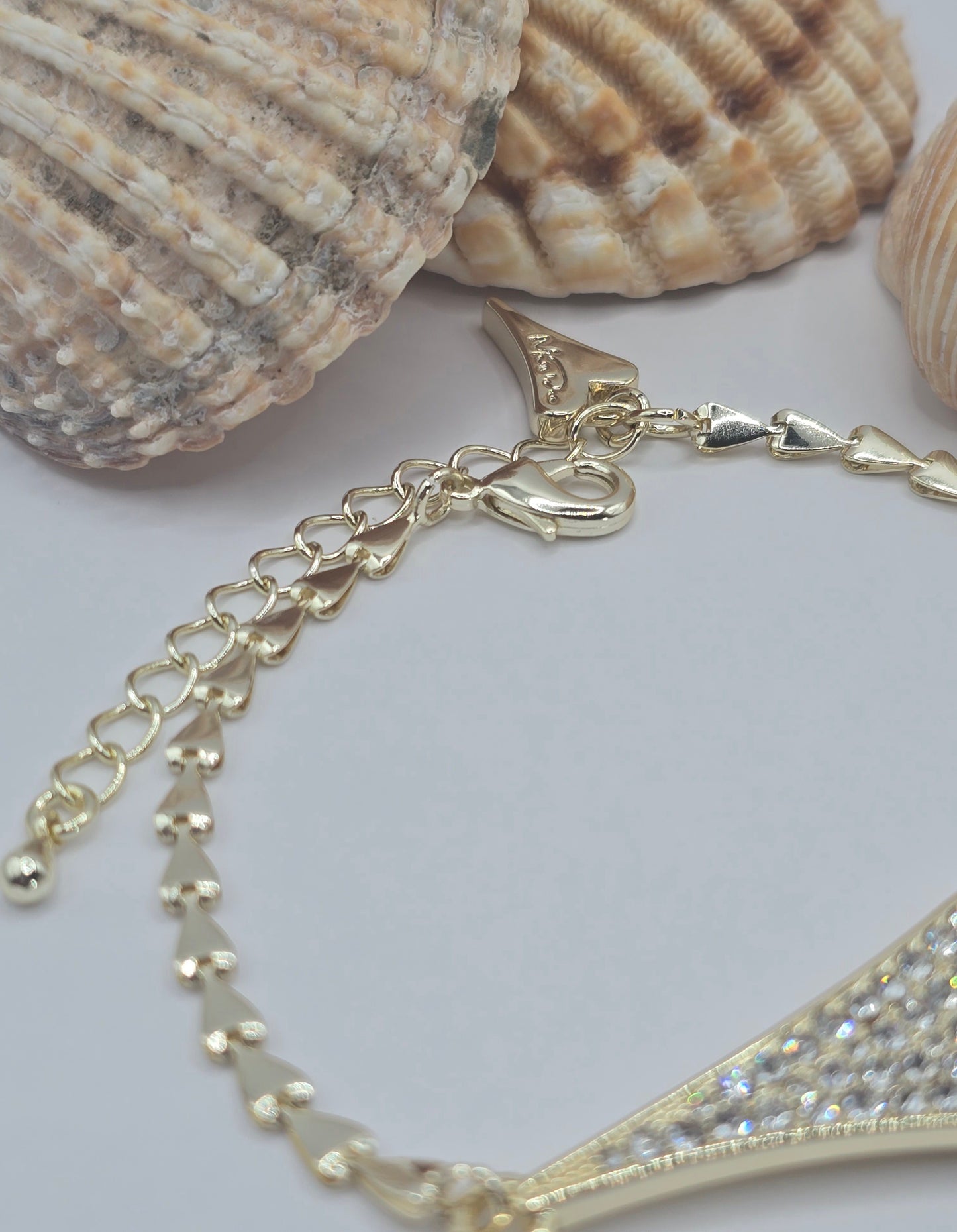 YELLOW GOLD DIAMANTE HEART BRACELET*