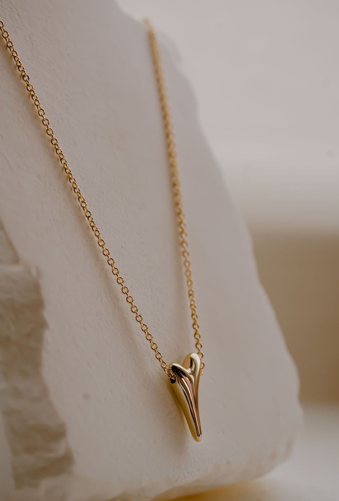 NEW!!! YELLOW GOLD BUBBLE HEART NECKLACE *