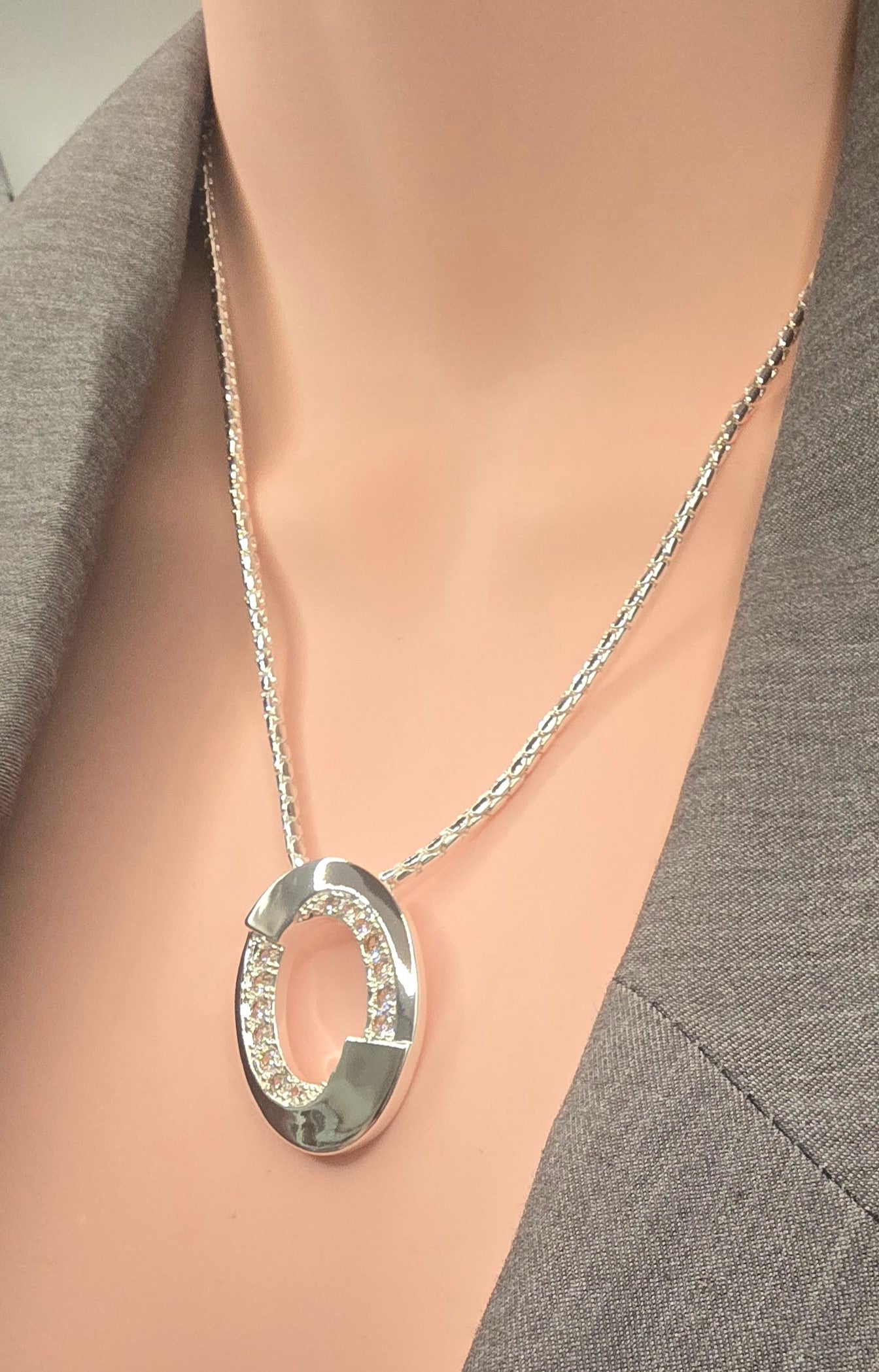 SILVER NECKLACE*