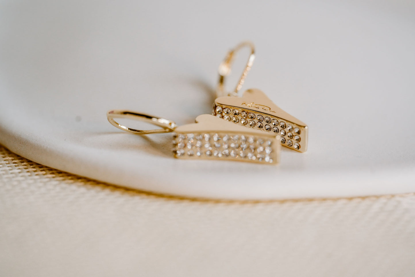 YELLOW GOLD DIAMANTE HEART EARRINGS *