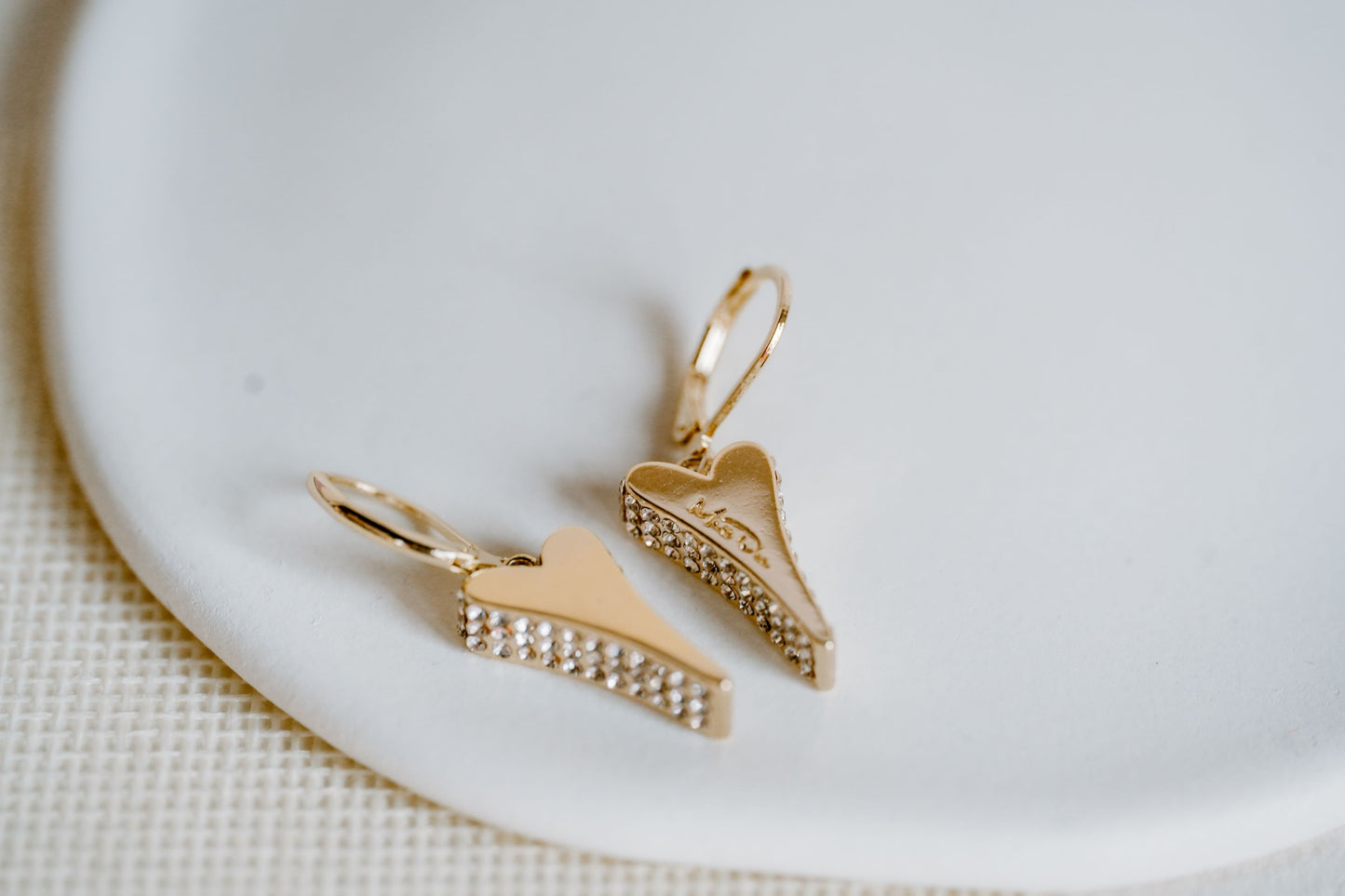 YELLOW GOLD DIAMANTE HEART EARRINGS *