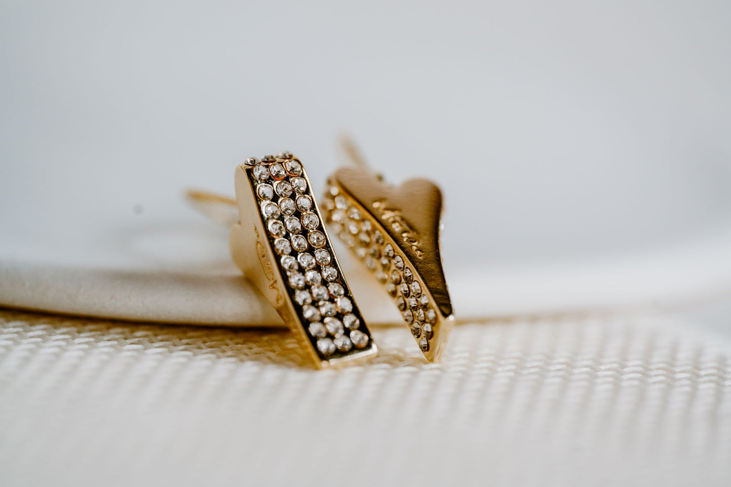 YELLOW GOLD DIAMANTE HEART EARRINGS *