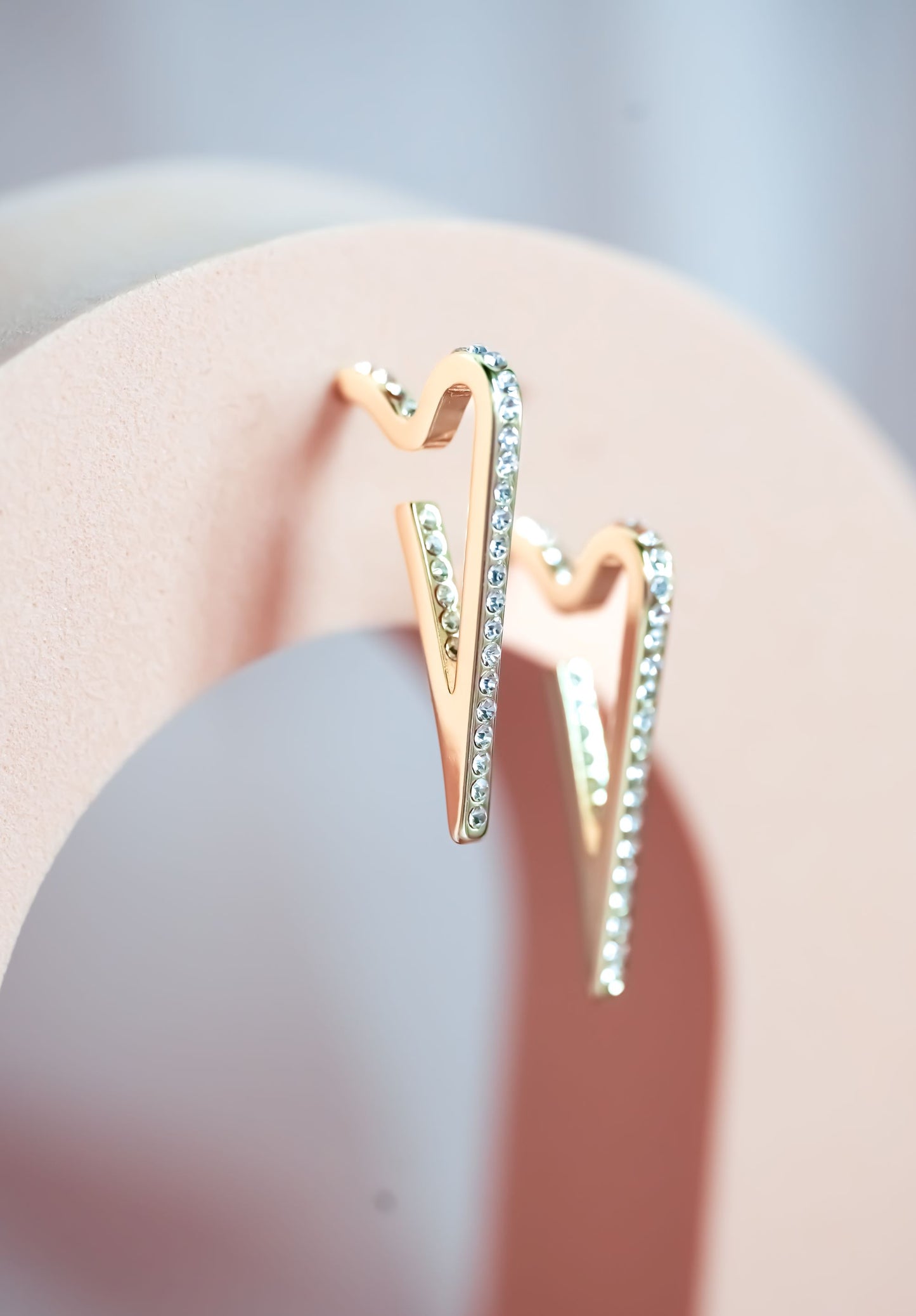 YELLOW GOLD HEART SHAPED HOOPS *