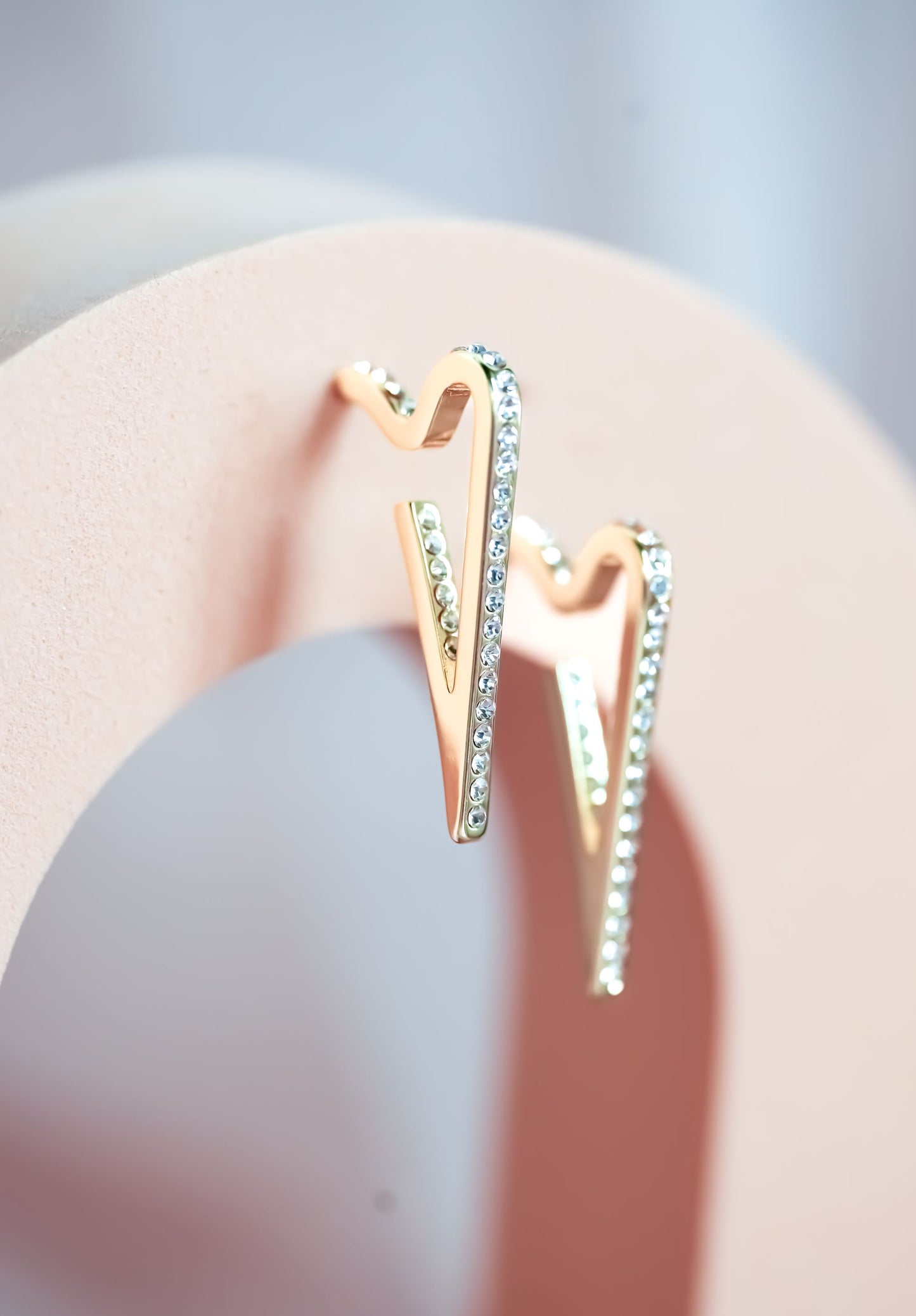 YELLOW GOLD HEART SHAPED HOOPS *