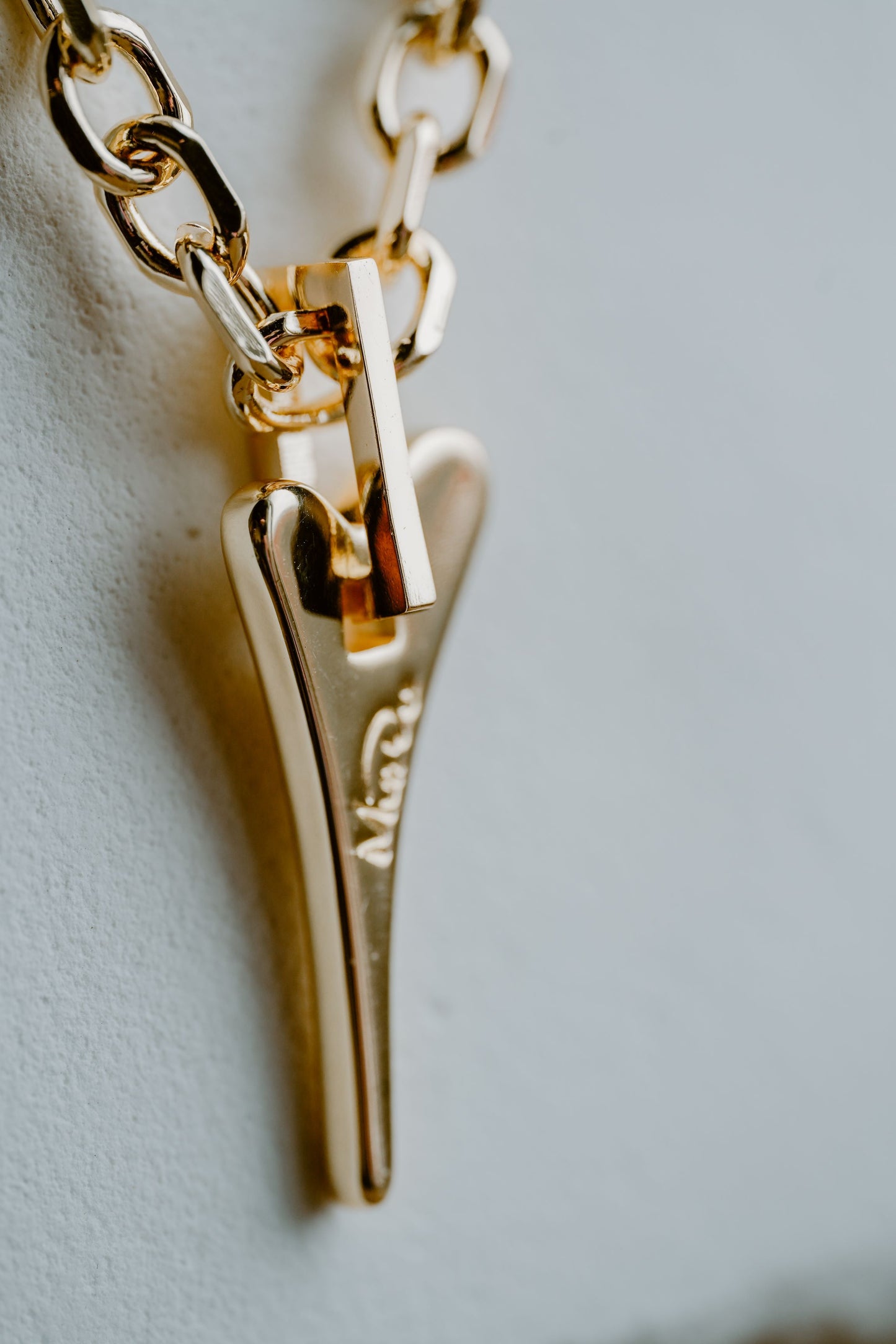 YELLOW GOLD SOLID HEART NECKLACE *