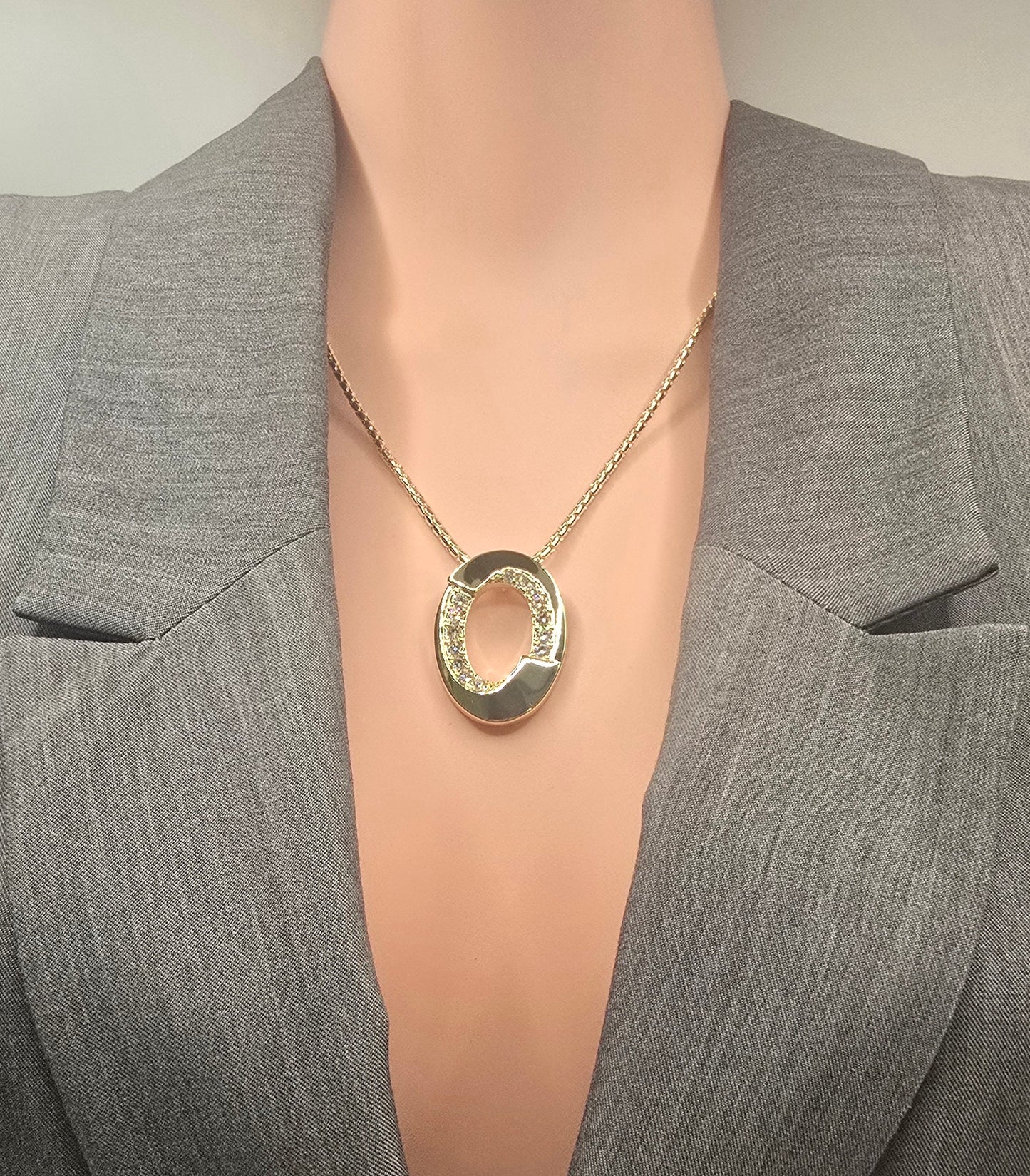 YELLOW GOLD NECKLACE*
