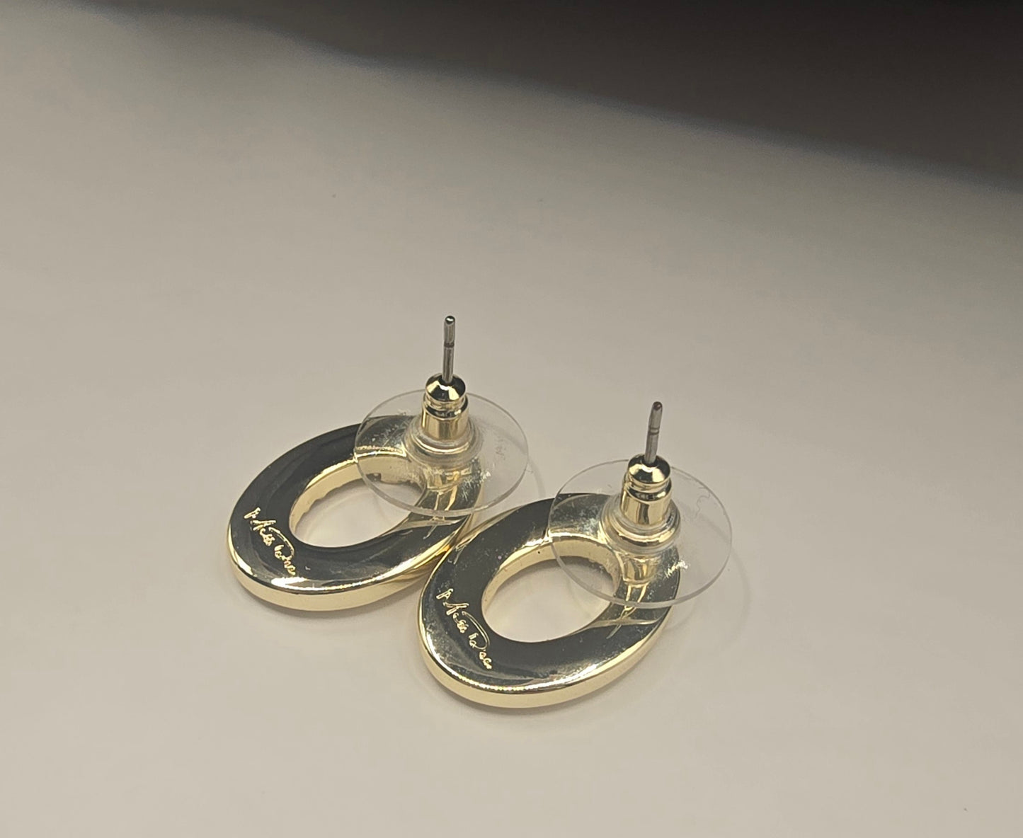 YELLOW GOLD EARRINGS*