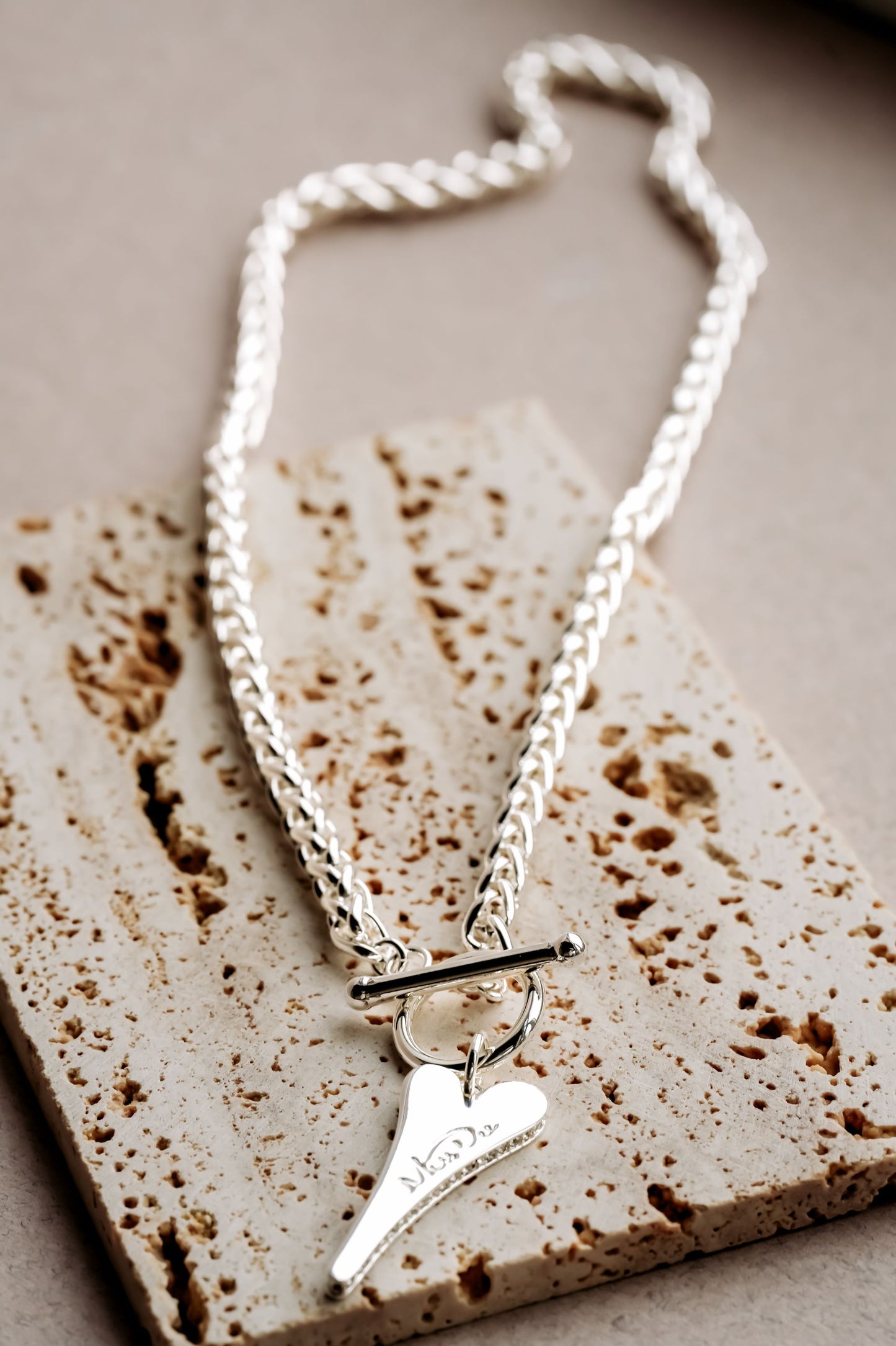 NEW!!! SILVER T BAR NEKLACE *