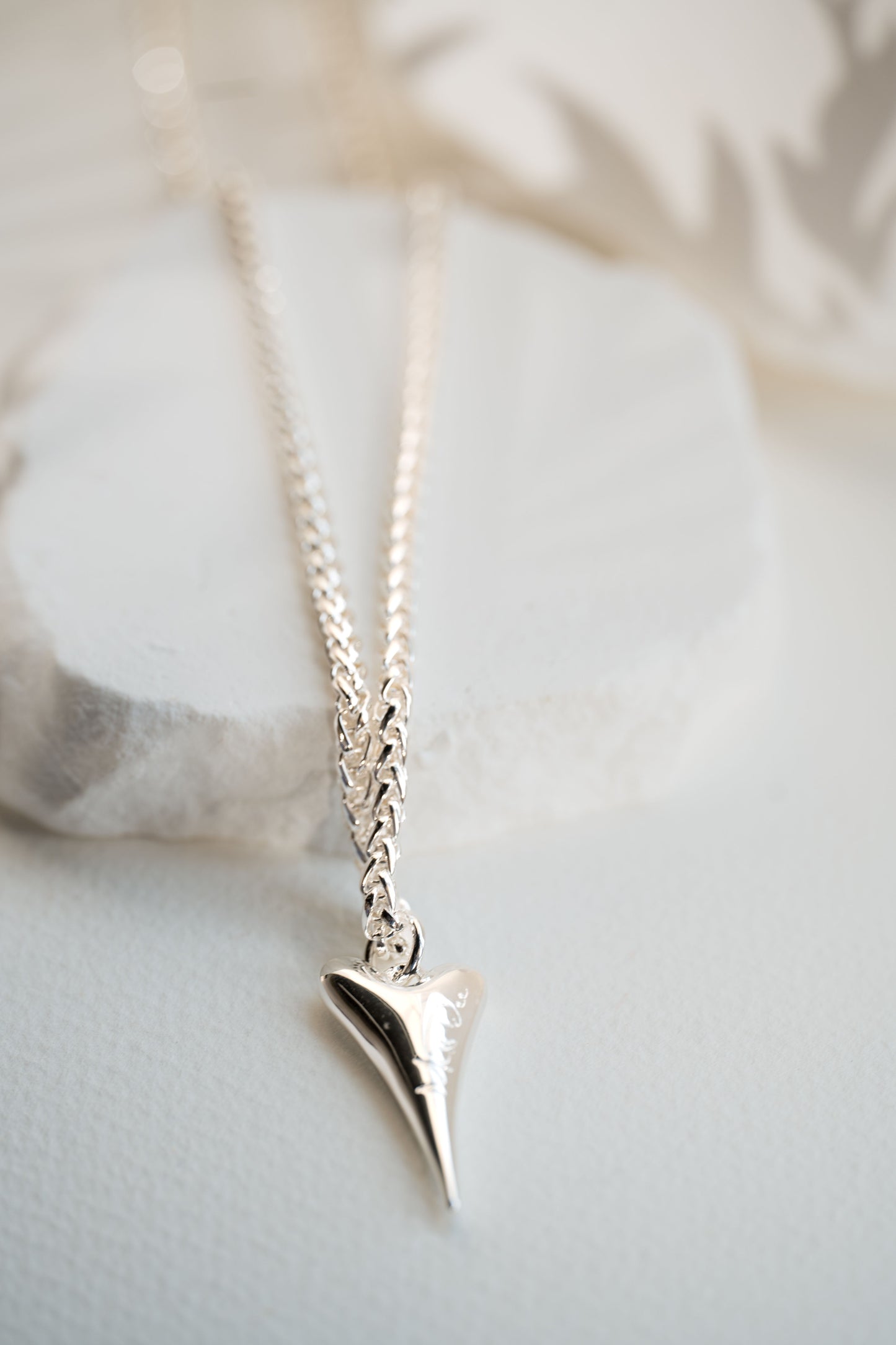 SILVER SOLID HEART NECKLACE*
