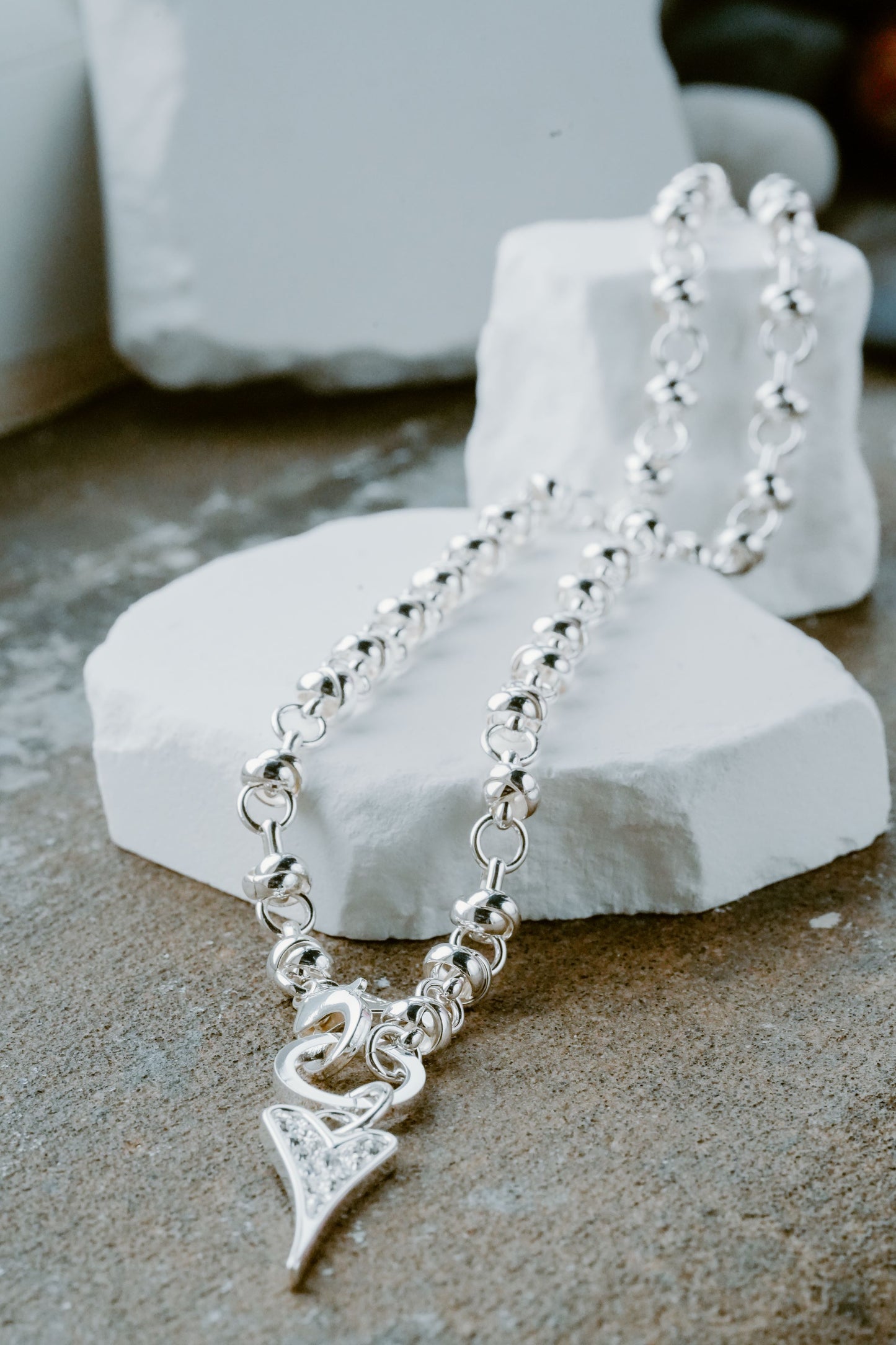 SILVER 70CM LONG KNOTTED CHAIN NECKLACE*