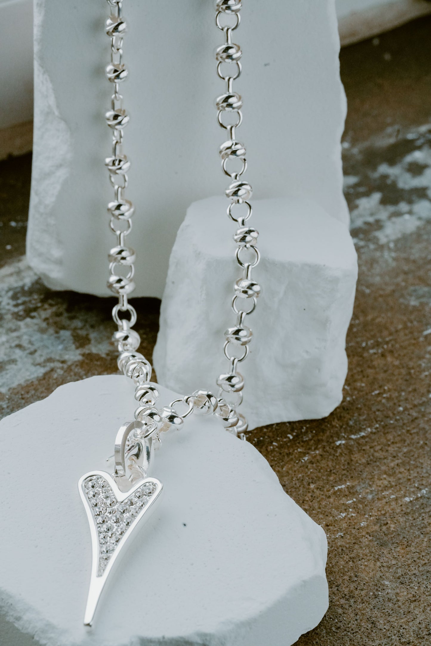 SILVER 70CM LONG KNOTTED CHAIN NECKLACE*