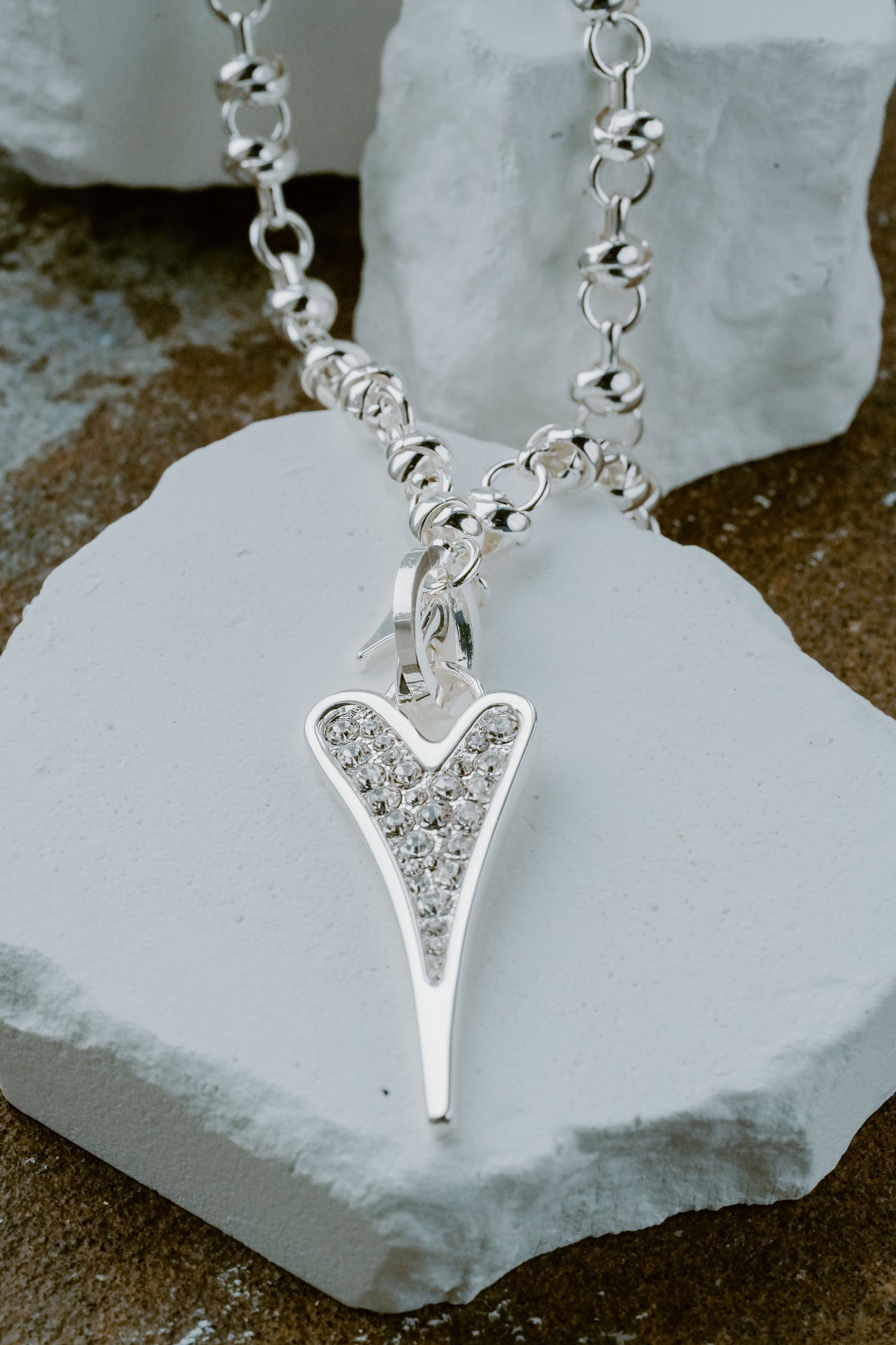 SILVER 70CM LONG KNOTTED CHAIN NECKLACE*