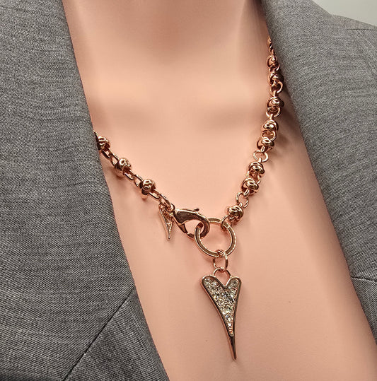 ROSE GOLD DIAMANTE HEART NECKLACE*