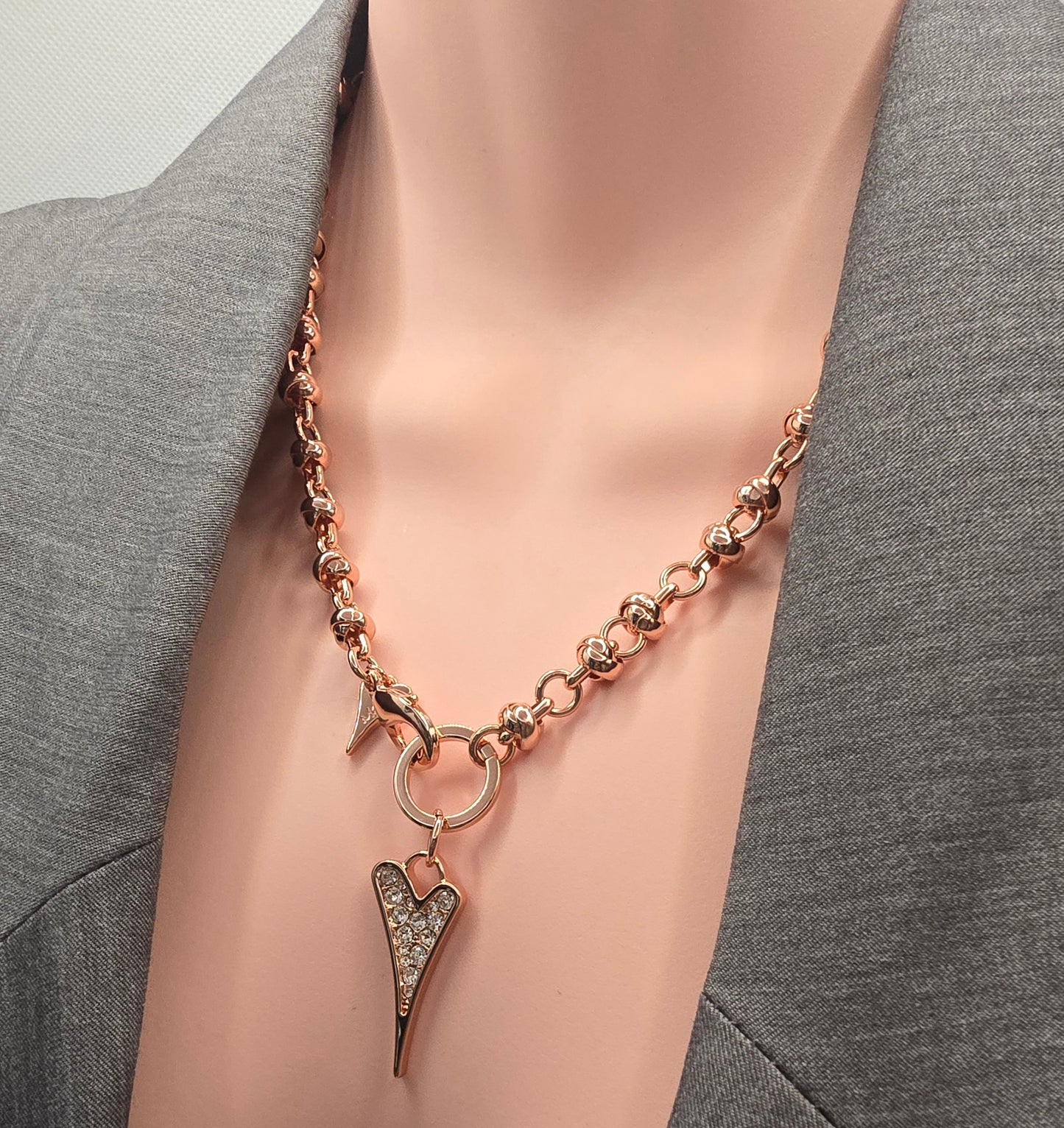 ROSE GOLD DIAMANTE HEART NECKLACE*