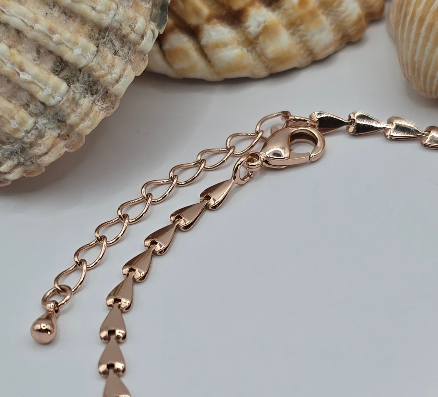 ROSE GOLD DIAMANTE HEART BRACELET *