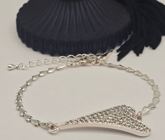 SILVER DIAMANTE HEART BRACELET*