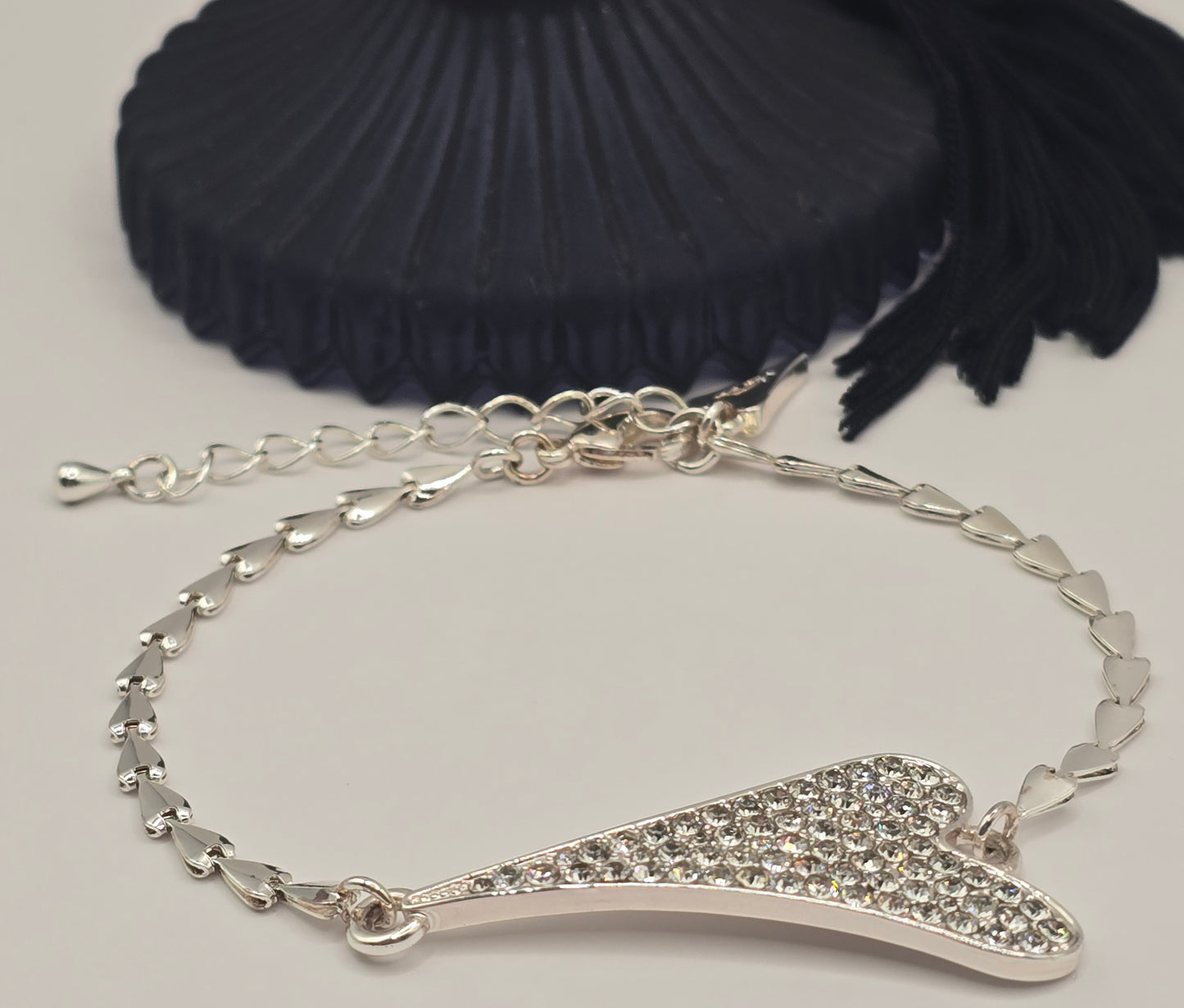 SILVER DIAMANTE HEART BRACELET*