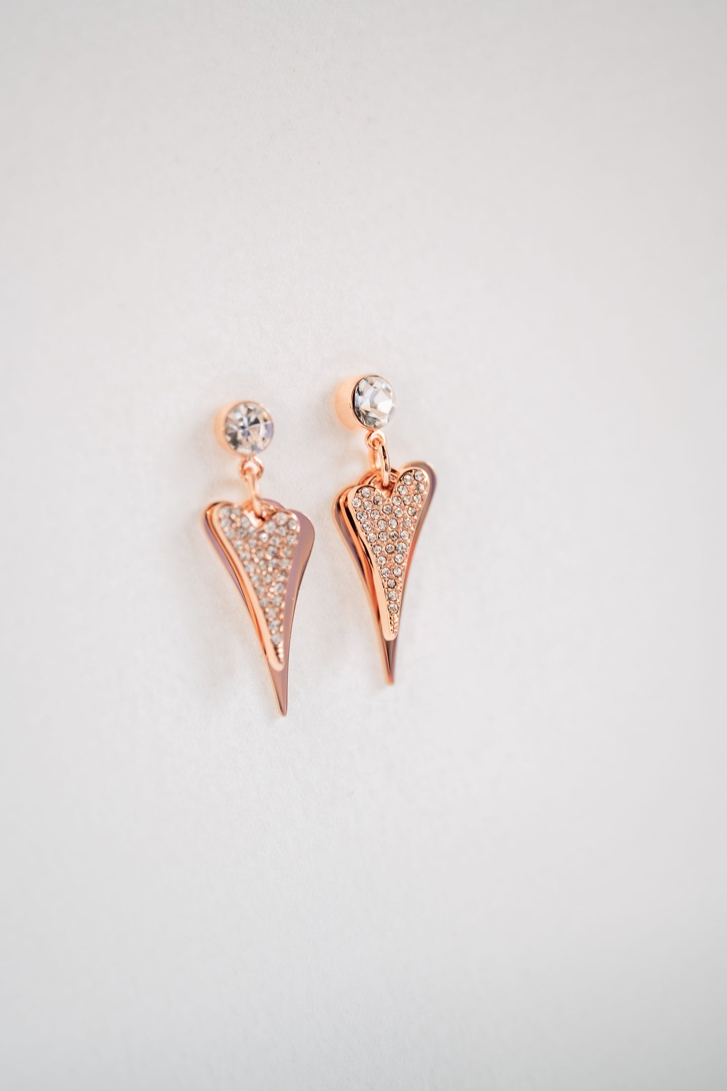 ROSE GOLD 2 SOLID & DIAMANTE HEARTS EARRINGS*