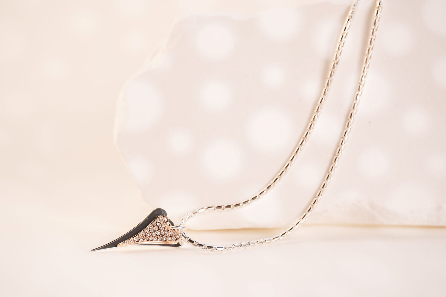 SILVER/ROSE GOLD HEARTS LONG NECKLACE*