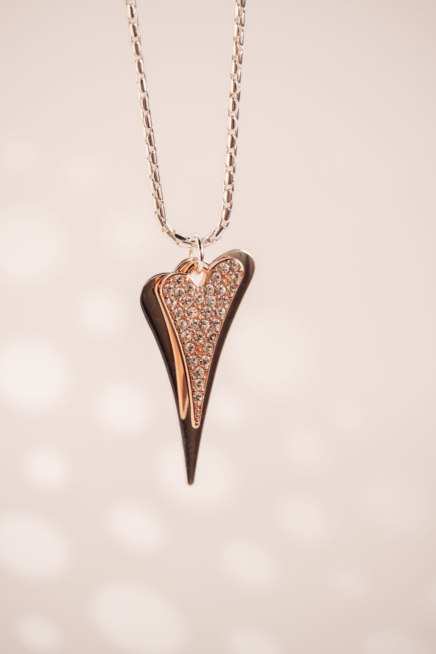 SILVER/ROSE GOLD HEARTS LONG NECKLACE*