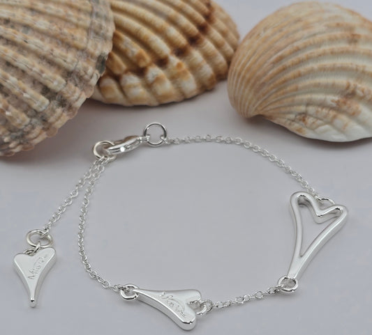 SILVER HOLLOW HEART BRACELET*