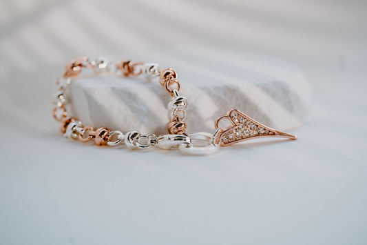 Bracelet Silver/Rose gold Knotted Chain & Diamante Heart