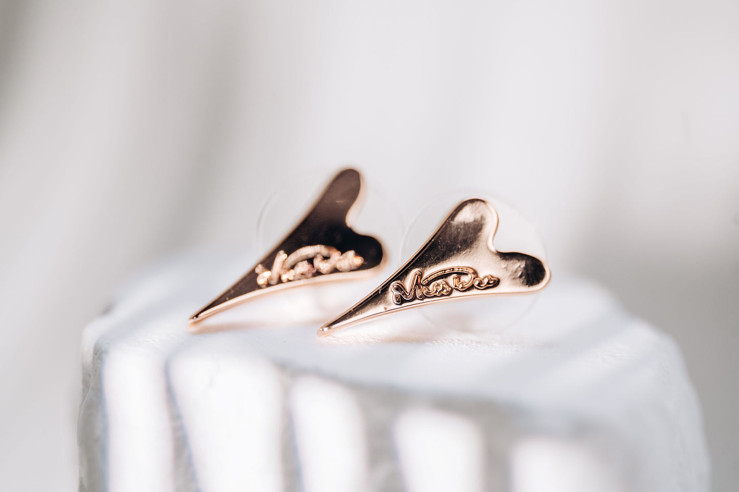 ROSE GOLD SOLID HEART STUDS EARRINGS*