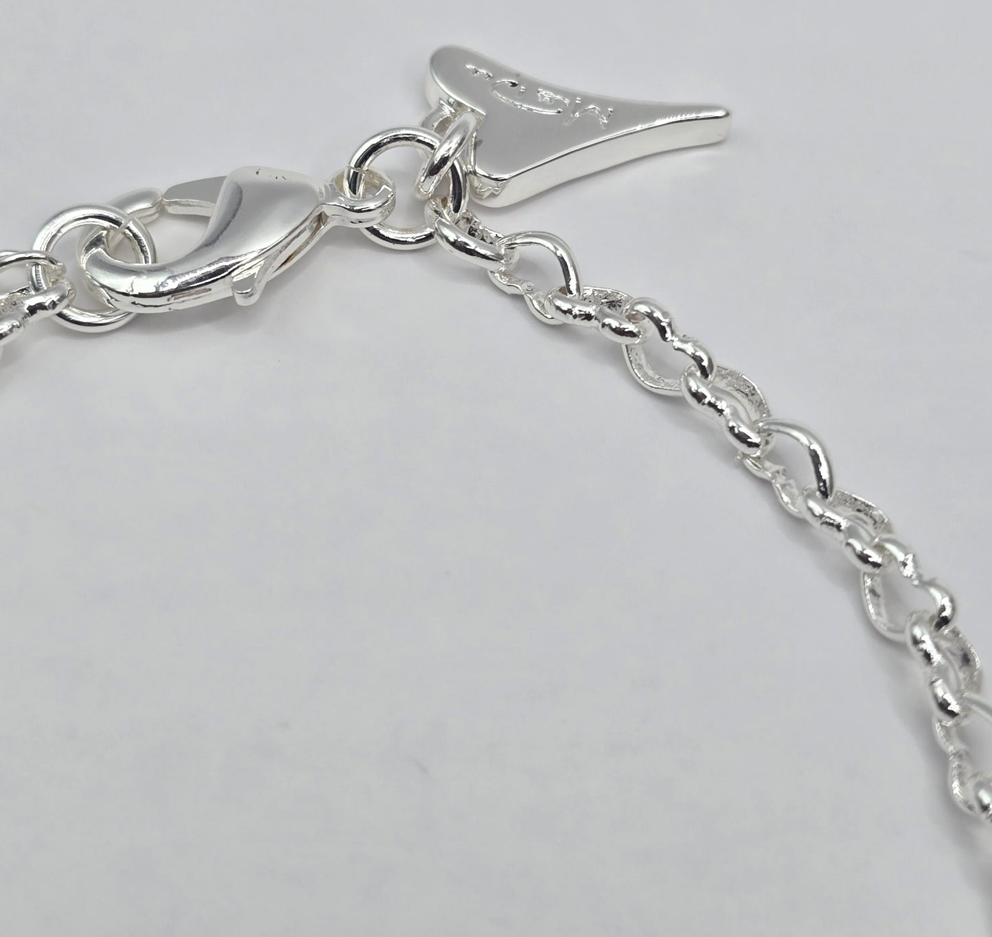 SILVER SOLID BRAND LOGO HEART BRACELET*
