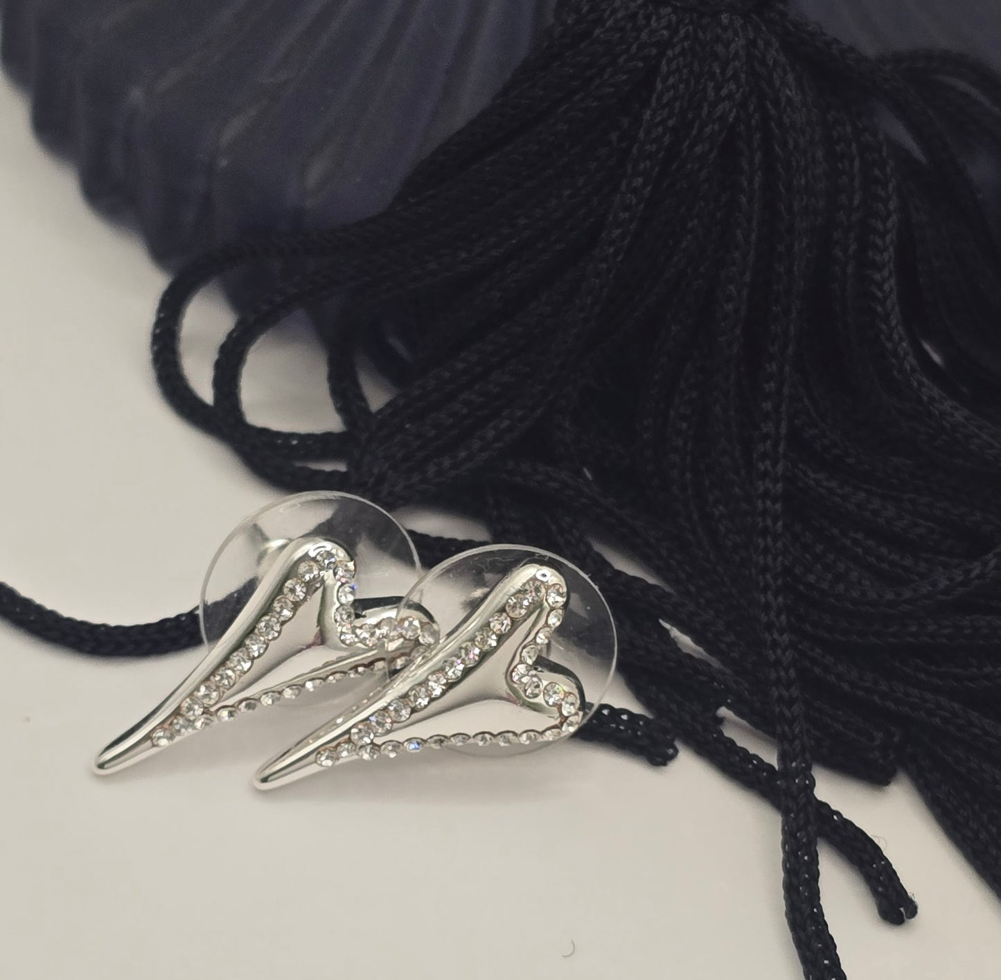 SILVER DIAMANTE HEART STUDS*
