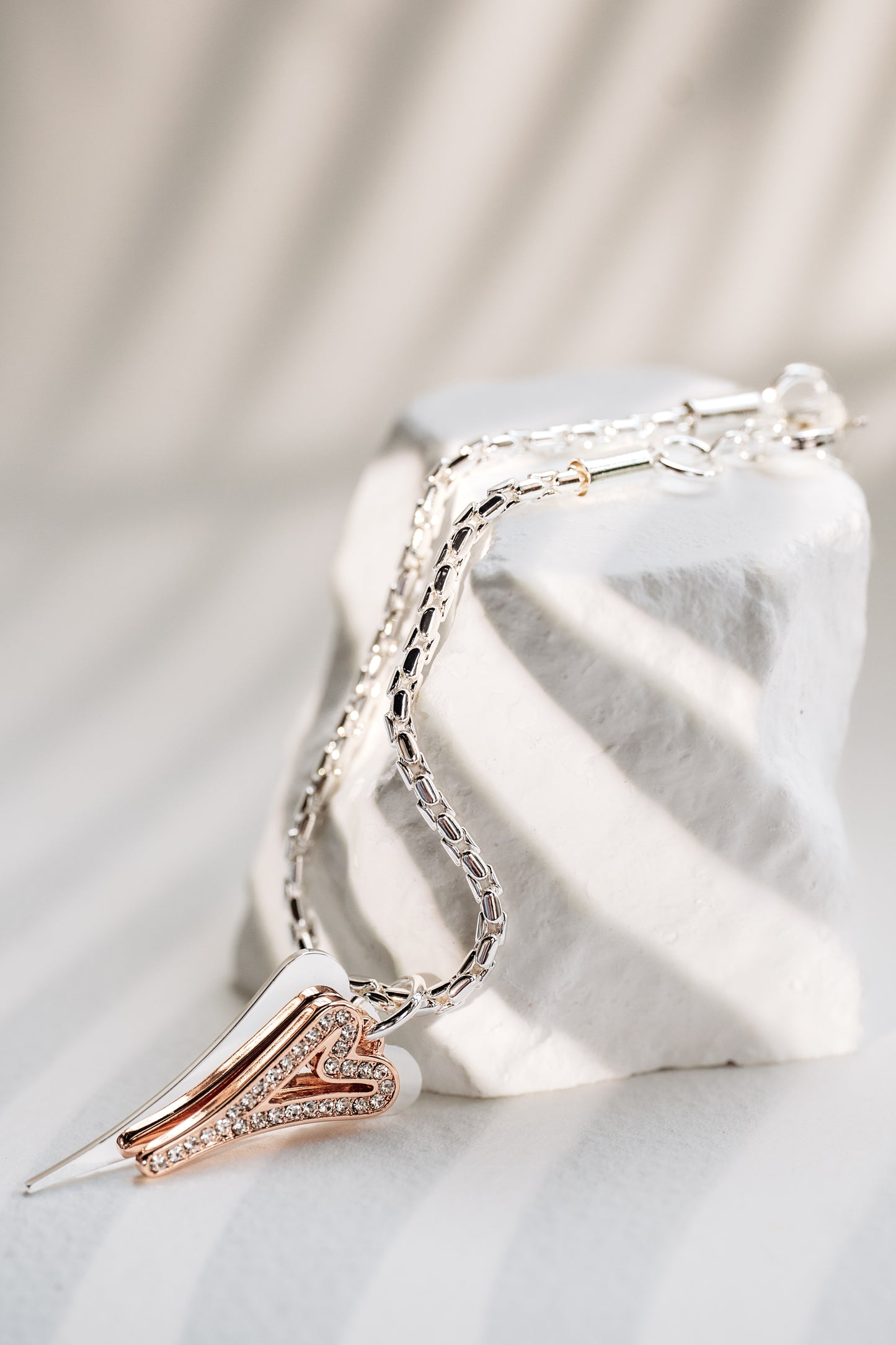 Silver/Rose gold Solid & Diamante hearts Necklace*