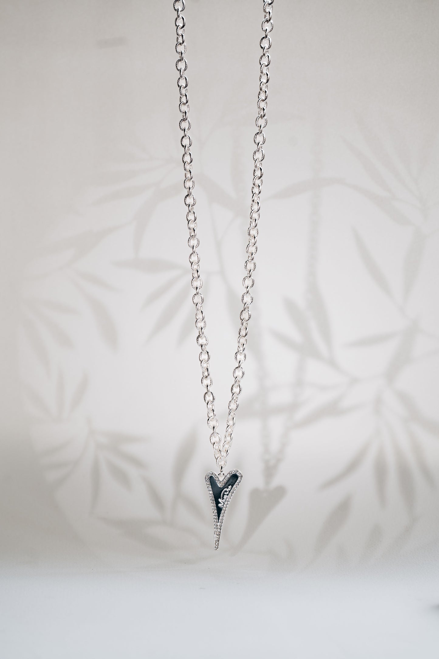Necklace silver 85cm textured links chain with heart pendant