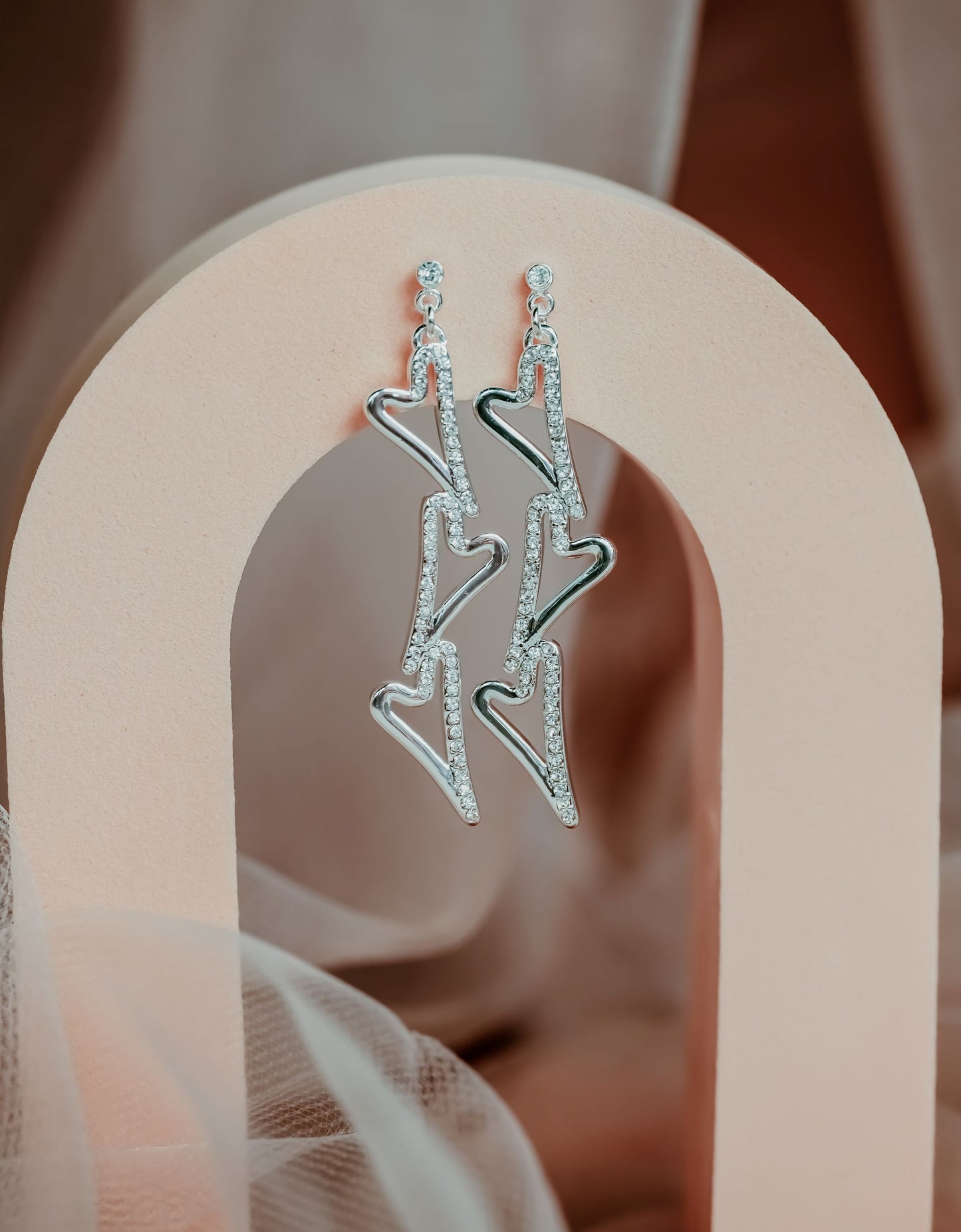 SILVER 3 HEARTS DROP PENDANT EARRINGS *