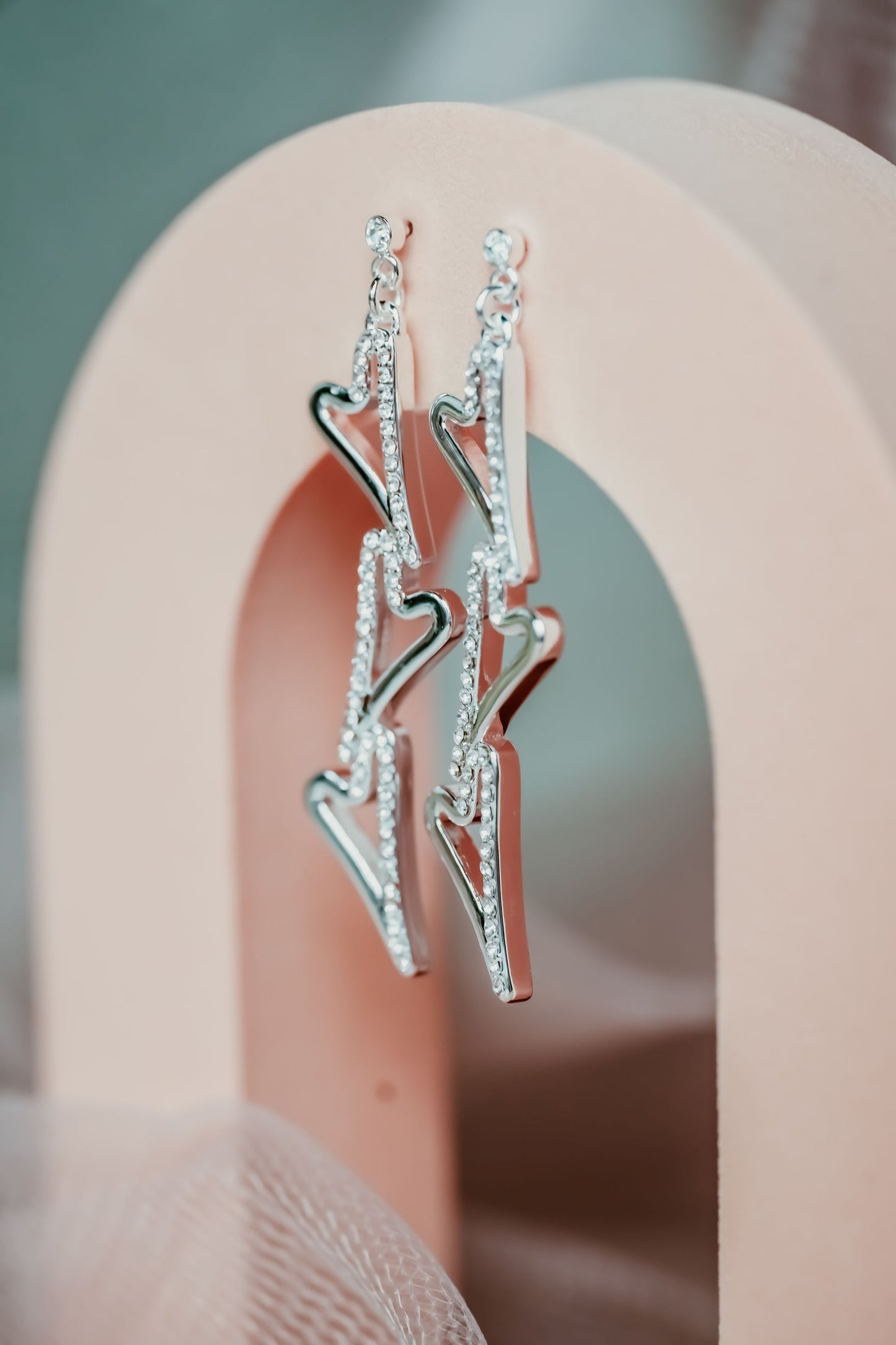 SILVER 3 HEARTS DROP PENDANT EARRINGS *
