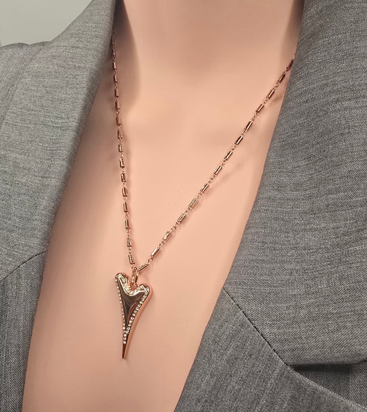 ROSE GOLD DIAMANTE HEART NECKLACE*