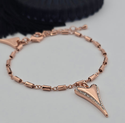 ROSE GOLD DIAMANTE HEART BRACELET *